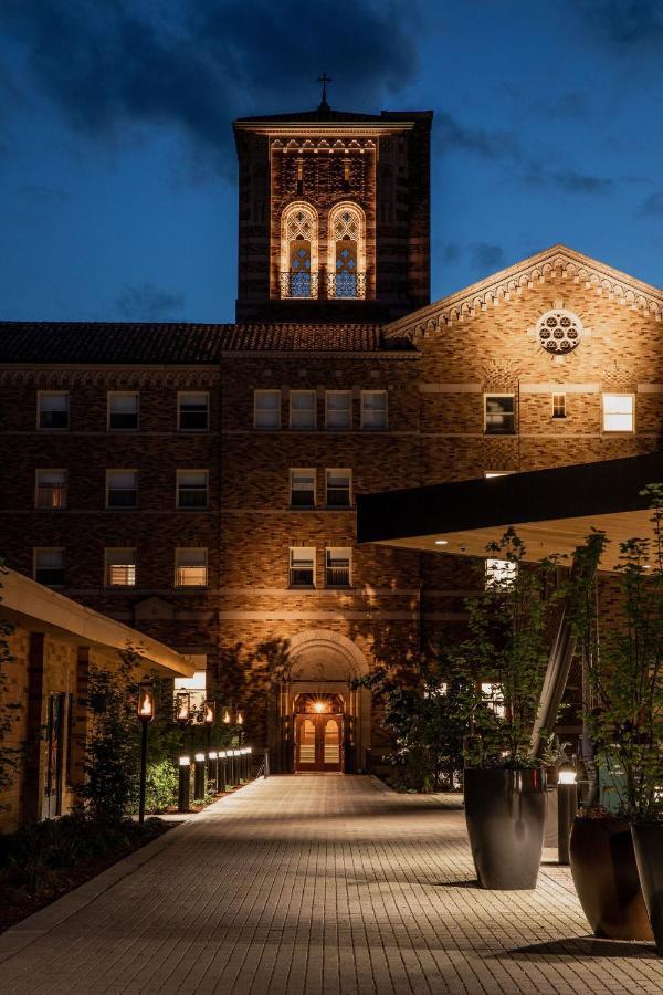 The Lodge At St Edward Park Kenmore Екстериор снимка