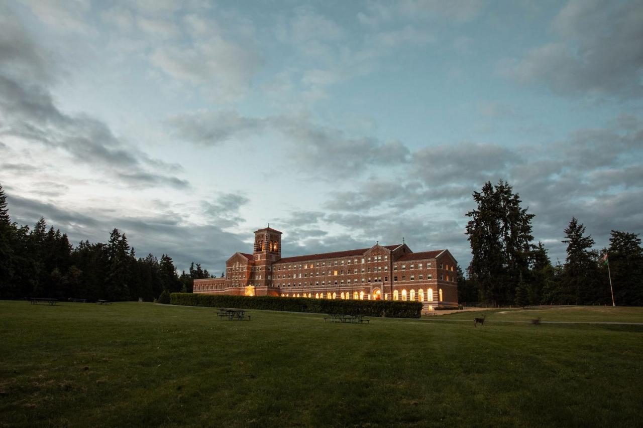 The Lodge At St Edward Park Kenmore Екстериор снимка